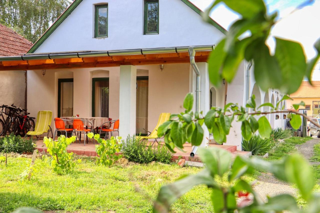 Fuszeres Porta Villa Mihalyfa Екстериор снимка